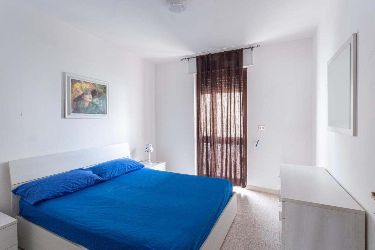 Appartamento A 150 M Dal Mare Climatizzato Con Bellissimo Patio Esterno Torre Pali Exterior photo